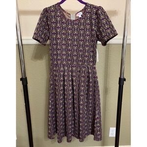 Medium LuLaRoe Amelia